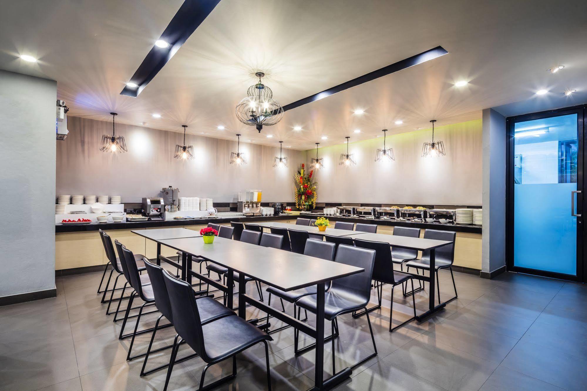 Livotel Hotel Lat Phrao Bangkok Kültér fotó